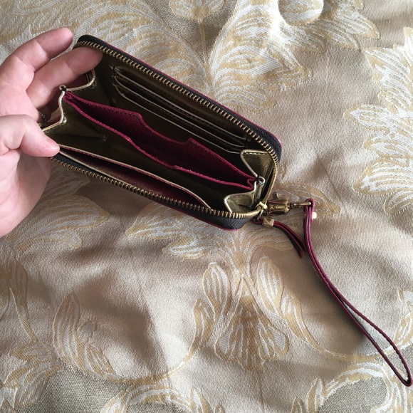 Stella & Dot Wallet-to-Wrislet π - Picture 4 of 8